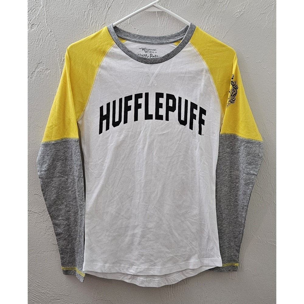 NEW Universal Studios Hufflepuff Raglan Long Sleeve Tee Harry Potter Women Small